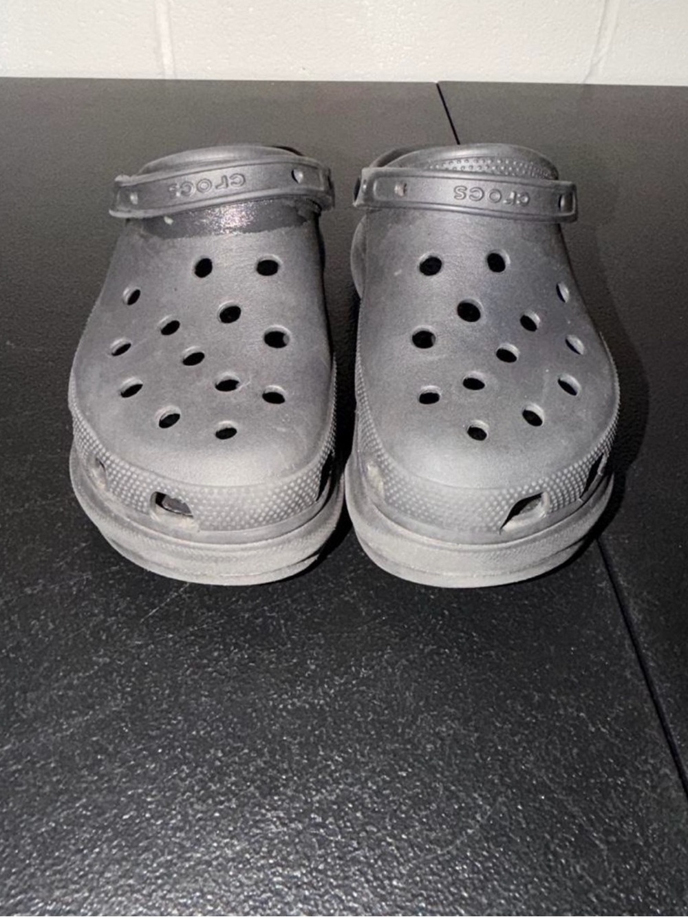 CROCS Classic Clog in Black with Heel Strap